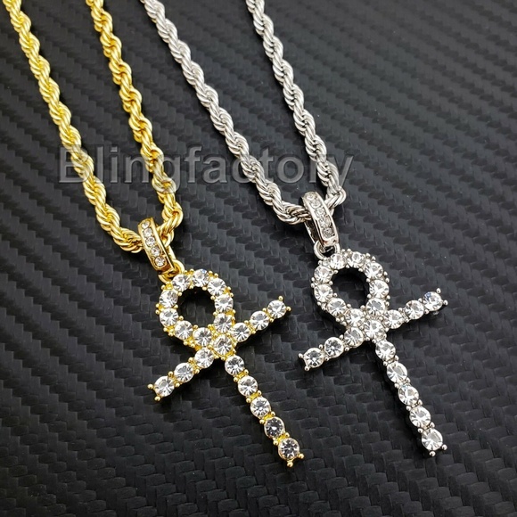 rope chain with diamond pendant